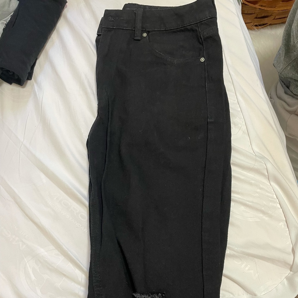 Ripped black jeans